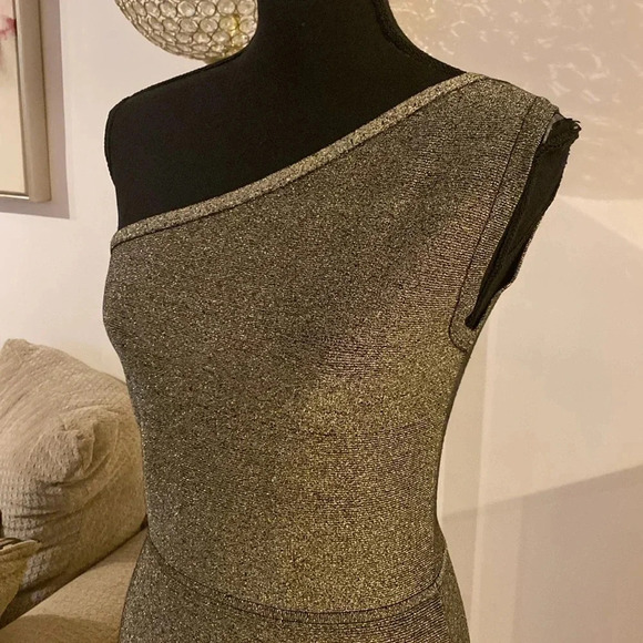 BCBGMaxAzria metallic gold dress size medium - Picture 3 of 6